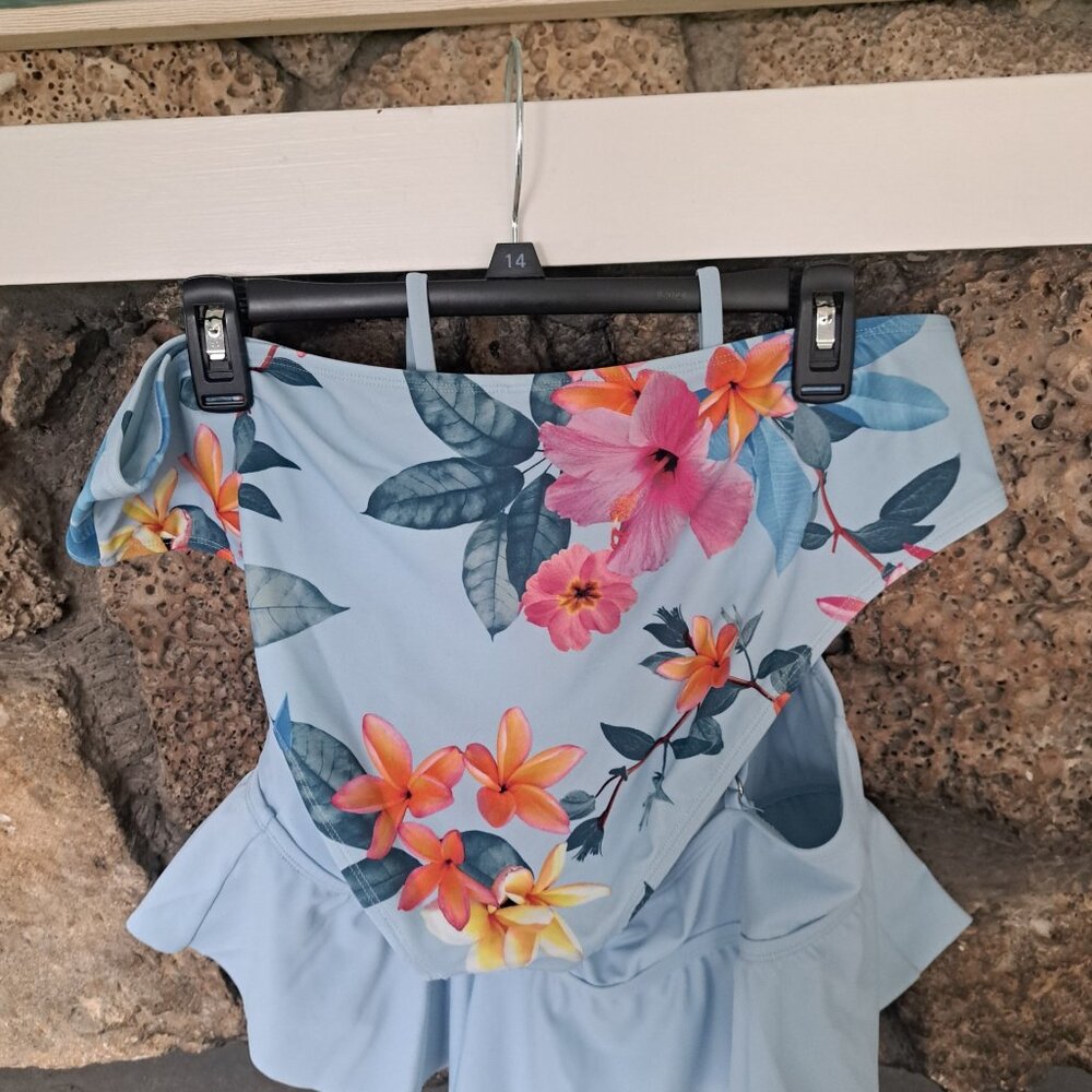 Cropped Tankini Set - Picture 4 of 4